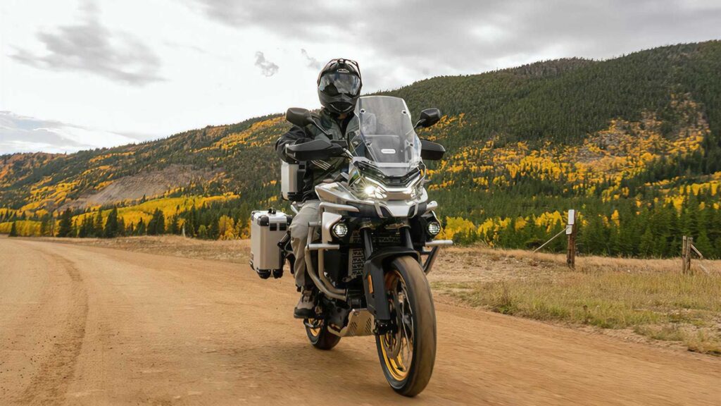 Les vélos d'aventure CFMOTO Ibex 800 S et 800 T 2023 arrivent en Amérique