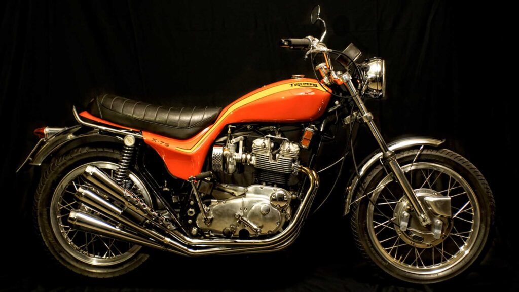 Triumph Trademarks Noms Hurricane, Adventurer et Street Tracker