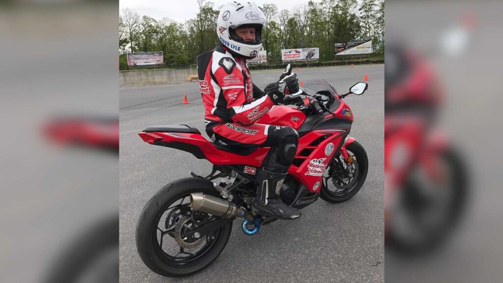 Les journées de piste et l'école de course sur route de Roger Lyle