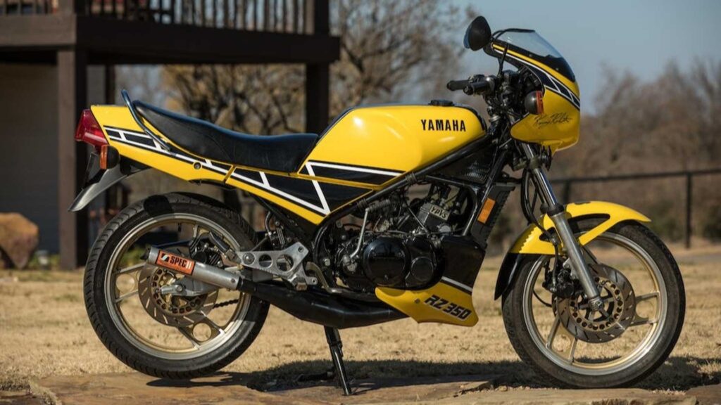 Yamaha semble ressusciter les noms RZ250 et RZ350 en 2023