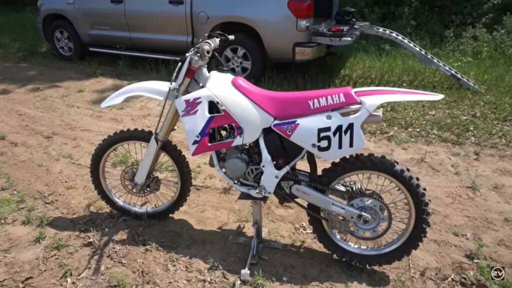 Cette Yamaha YZ1992 125 est-elle la moto hors route la plus propre et la plus propre jamais trouvée?