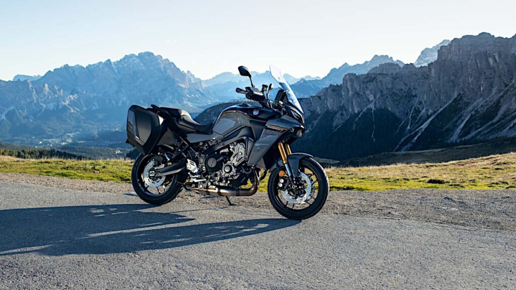 2024 Yamaha Tracer 9 GT + apporte toutes ses fonctionnalités techniques en Amérique
