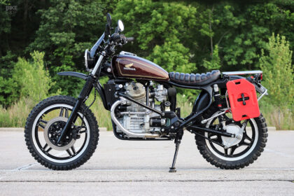 Vélo d'aventure Honda CX500 par Brick House Builds