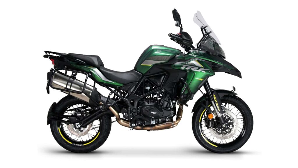 Benelli TRK 502X est sorti en quatre nouvelles couleurs en Inde