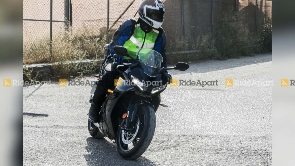 La Triumph Daytona 660 effectue des essais routiers en Europe