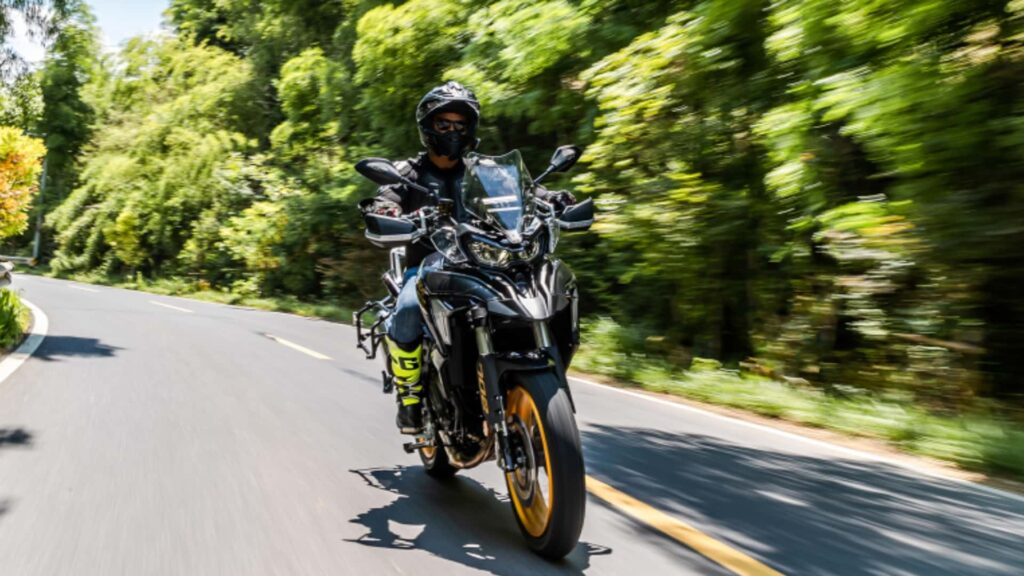 Le nouveau Benelli TRK 702X est prêt pour les aventures sur route et hors route