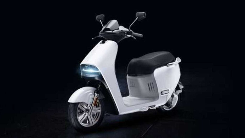 Les scooters électriques Blueshark R1 seront utilisés par les cyclistes en Malaisie