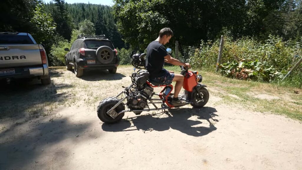 Que se passe-t-il lorsque vous échangez un moteur Honda CBR1000RR dans un chahut ?