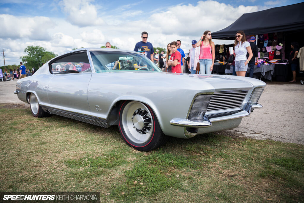 A Custom Concept Car: The Riviera&nbsp;X-11