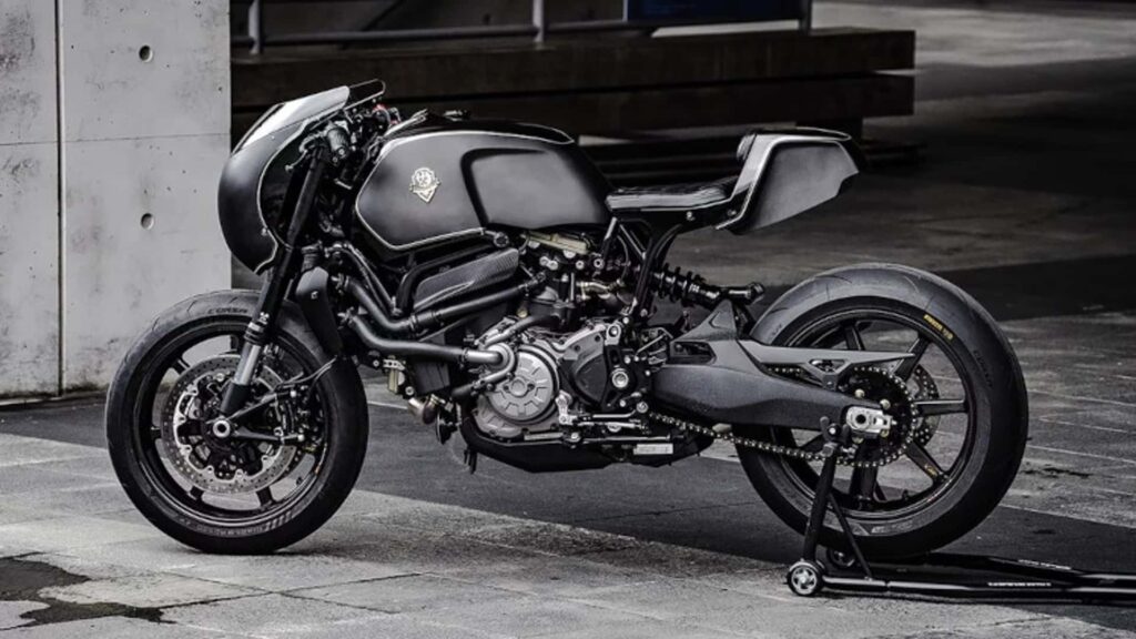Une Ducati Monster 821 Café Racer par Rough Crafts