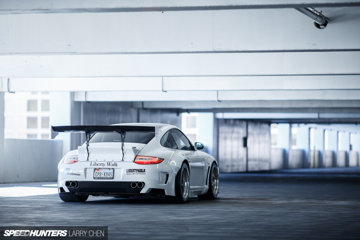 Larry_Chen_Speedhunters_libertywalk_997_Turbo-22