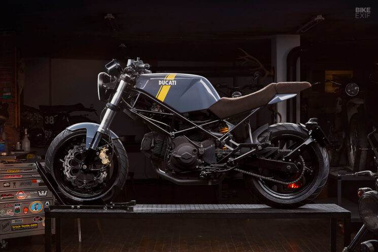 Ducati Monster 600 personnalisée par Bunker Custom Cycles