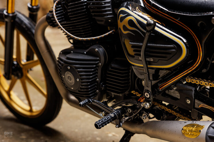 Chopper Royal Enfield Super Meteor 650 par RSD
