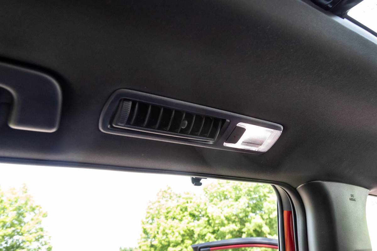toyota-grand-highlander-2024-34-intérieur-deuxième-rangée-vent