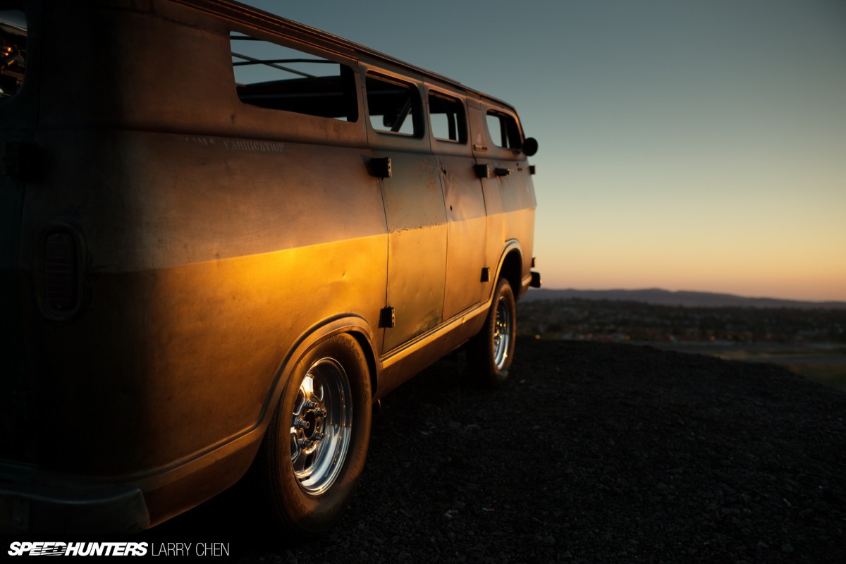 Larry_Chen_Speedhunters_wheelie_van-12