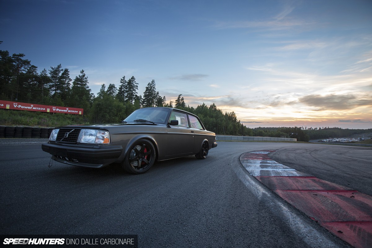 V10-Volvo-10