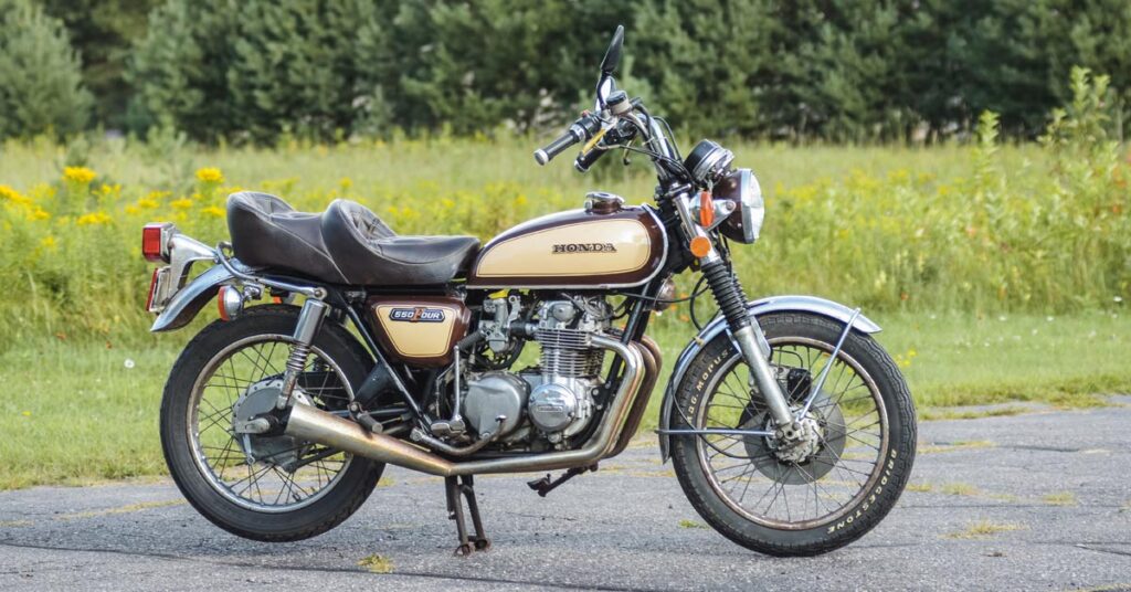 Vélo EXIF ​​Honda CB550F Tracker Build