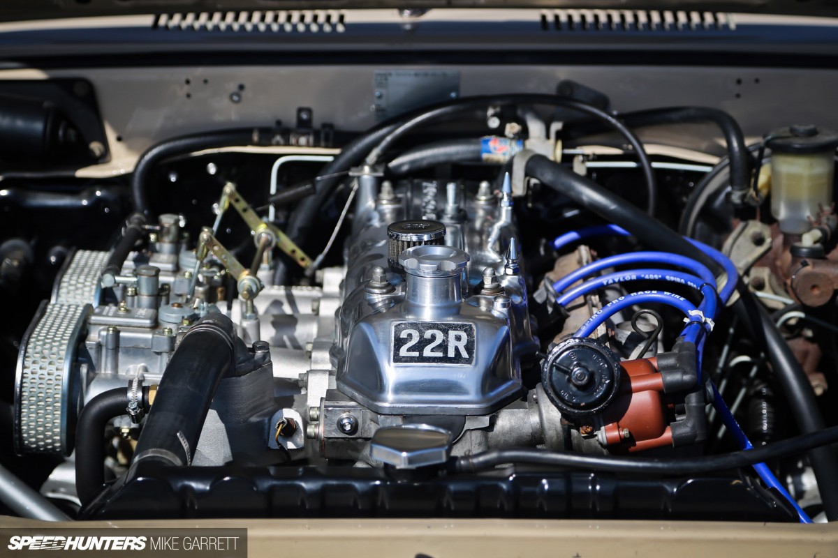 Copie Toyota-Hilux-2