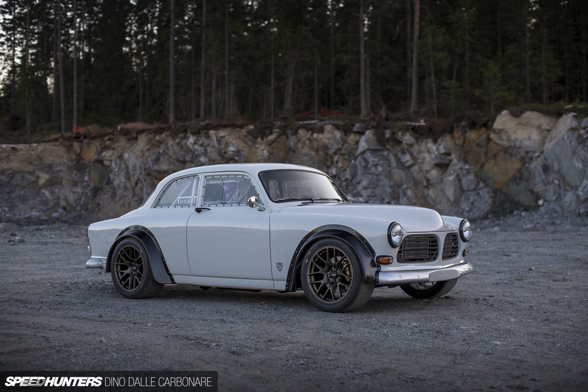 Super-Amazon-01