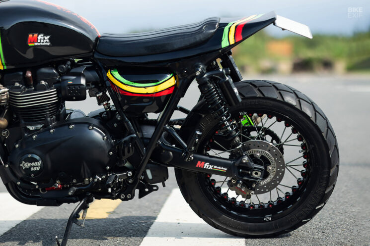 Triumph Street Twin personnalisée par MFix Workshop