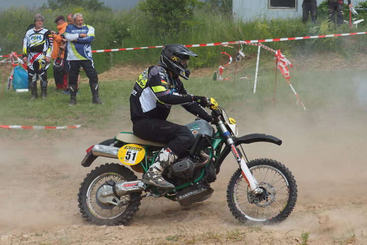 Vélo d'enduro BMW R80 par SWT-Sports