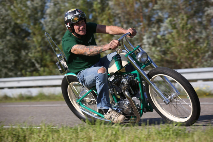 Chopper Triumph T120 par DBBP Design