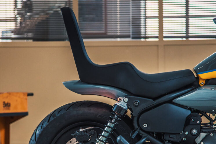 Croiseur Royal Enfield Super Meteor par Deus ex Machina