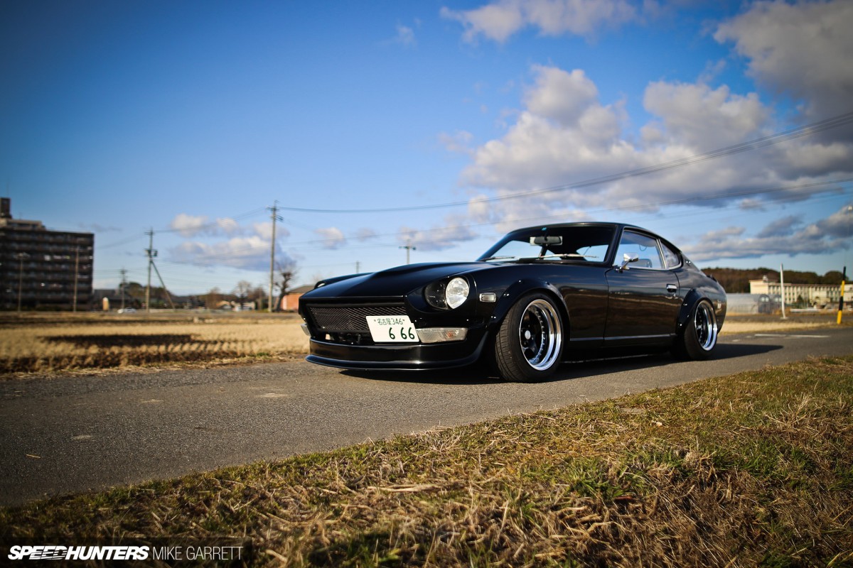 Copie 2JZ-S30-Fairlady-17