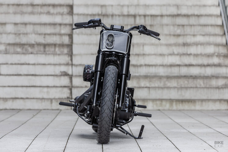 Street Bob personnalisé par One Way Machine