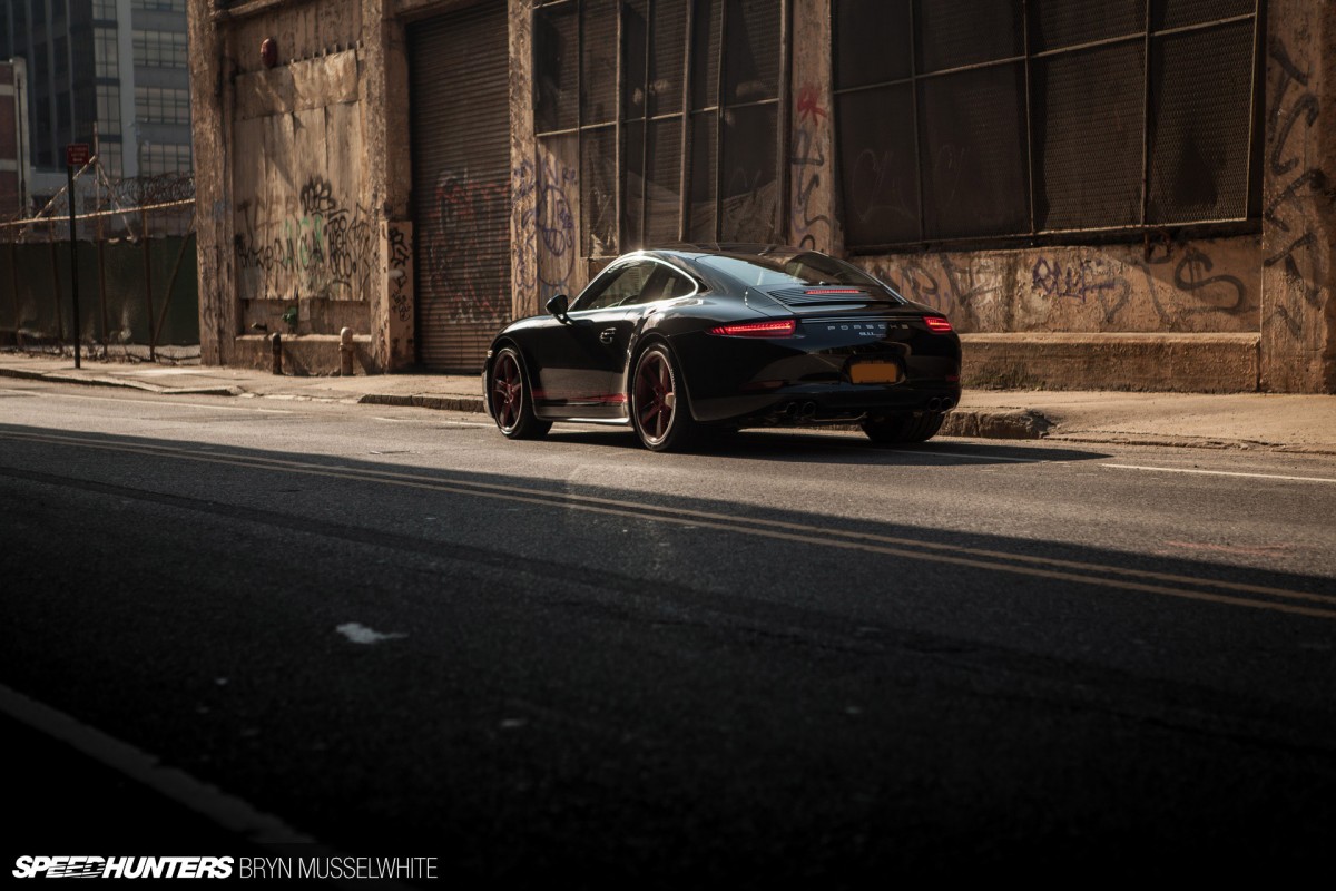 Porsche 991 911 50e anniversaire NYC-6