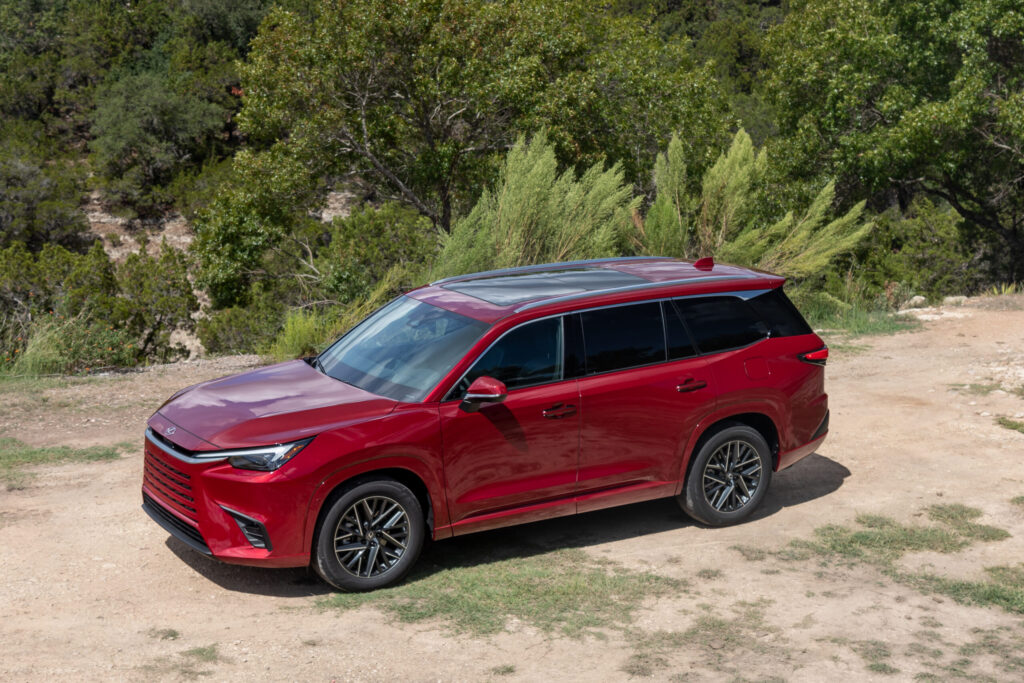 lexus-tx-350-premium-fwd-2024-31-exterior-front-angle