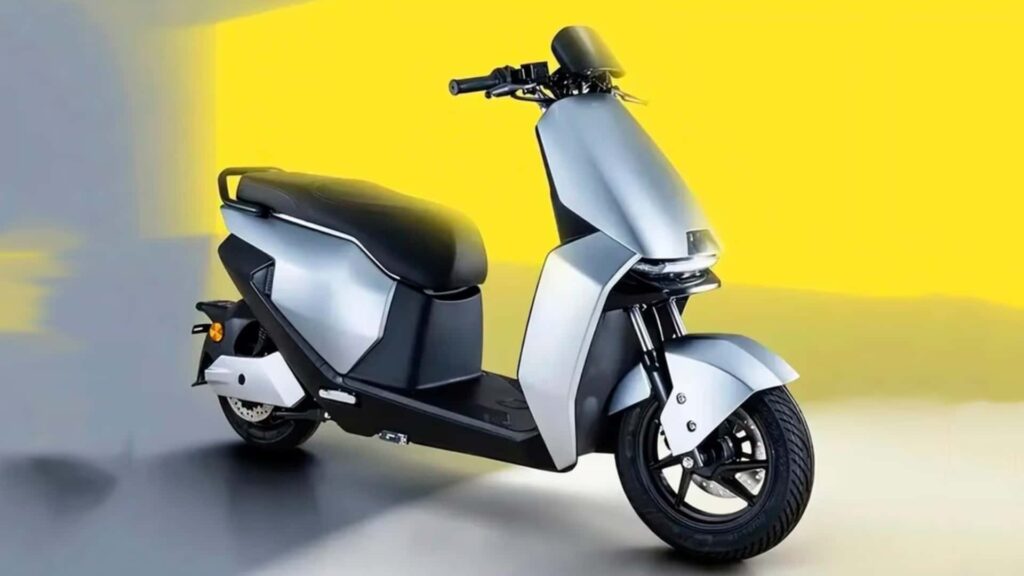 QJMotor veut électriser vos déplacements quotidiens avec le nouveau scooter TQ