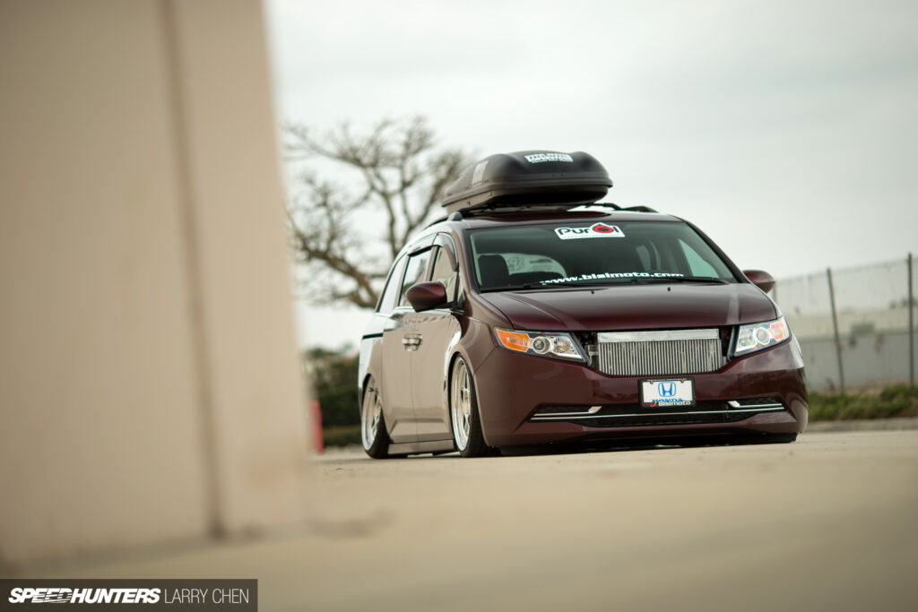 Burnouts For All The Family. The 1029hp&nbsp;Minivan