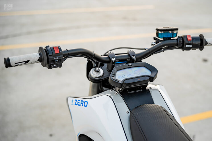 Supermotard électrique Zero FX personnalisé 