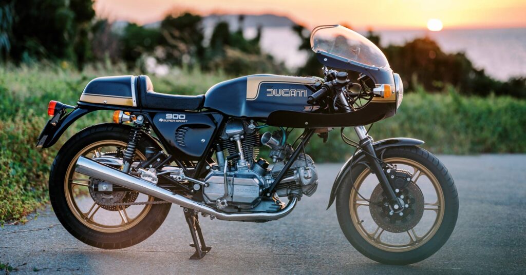 Survivant : Restaurer une Ducati 900 SS endommagée par le tremblement de terre