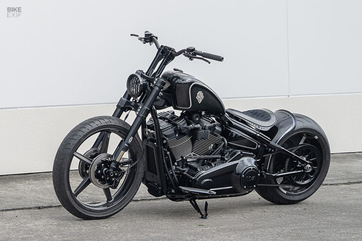 Harley Fat Boy personnalisé par Rough Crafts