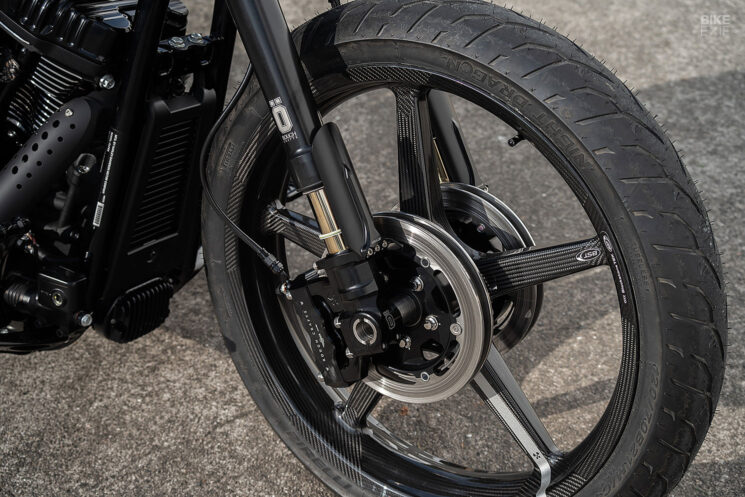 Harley Fat Boy personnalisé par Rough Crafts