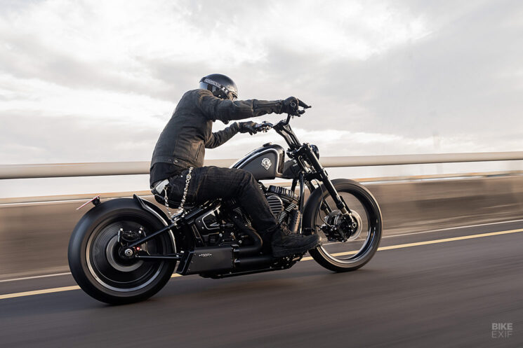 Harley Fat Boy personnalisé par Rough Crafts