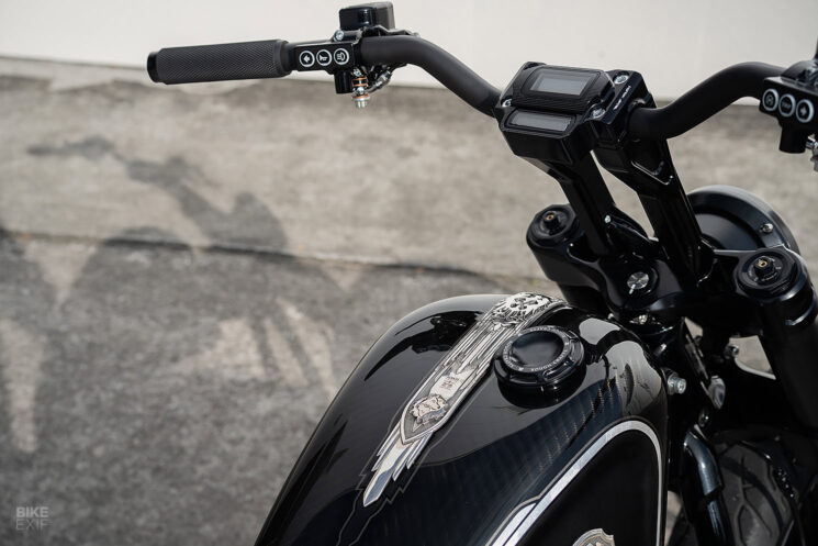 Harley Fat Boy personnalisé par Rough Crafts