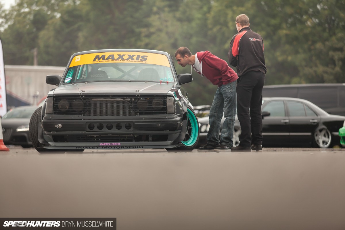 Huxley Motorsport Volvo 240-11