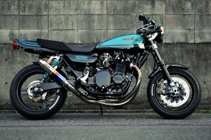 Kawasaki Z1 personnalisée par Bulldock du Japon