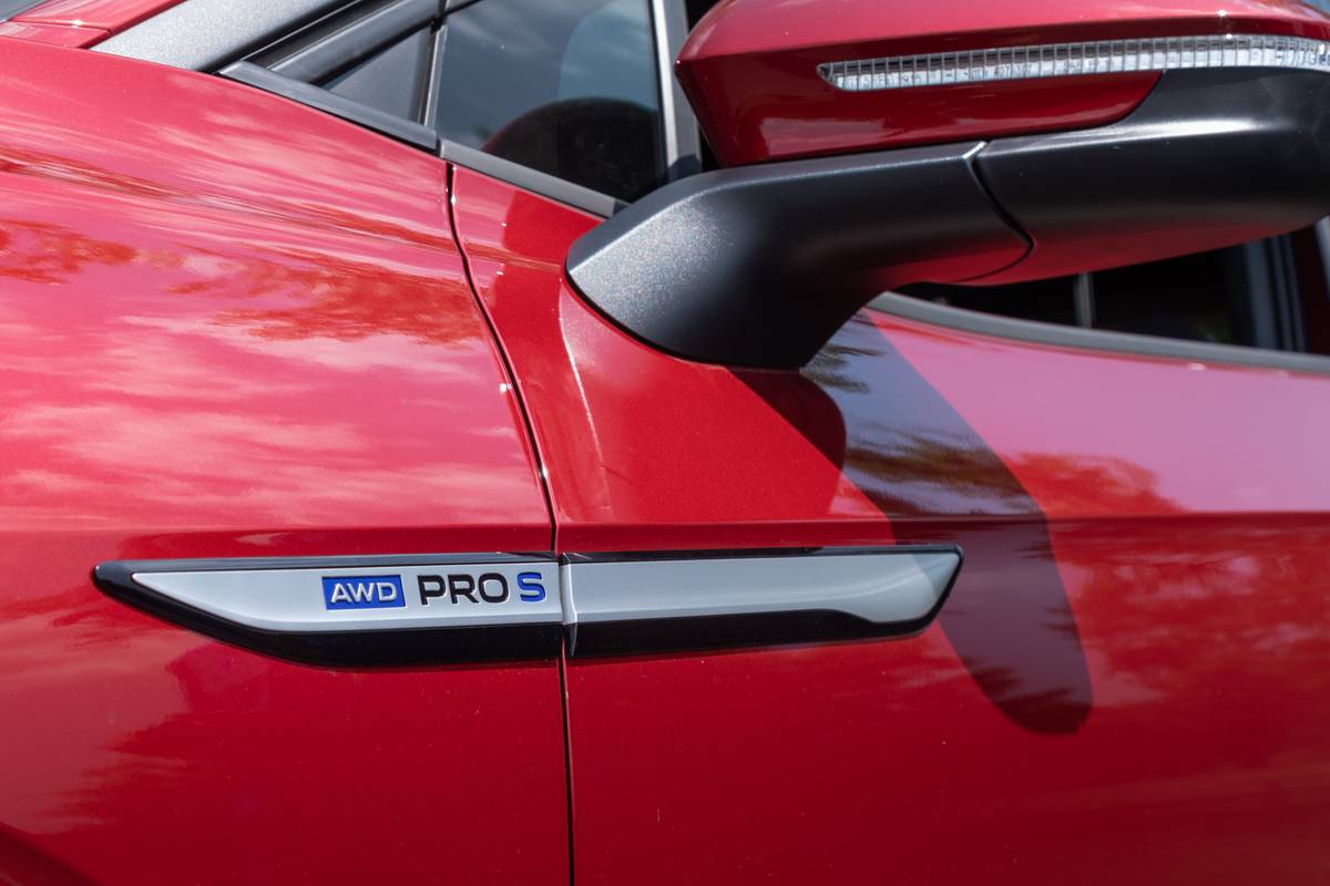 Volkswagen ID.4 2023 |  Photo Cars.com par Christian Lantry