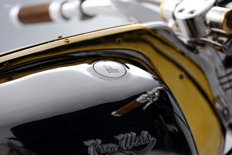 Traqueur de planche Harley Sportster par Krom Works