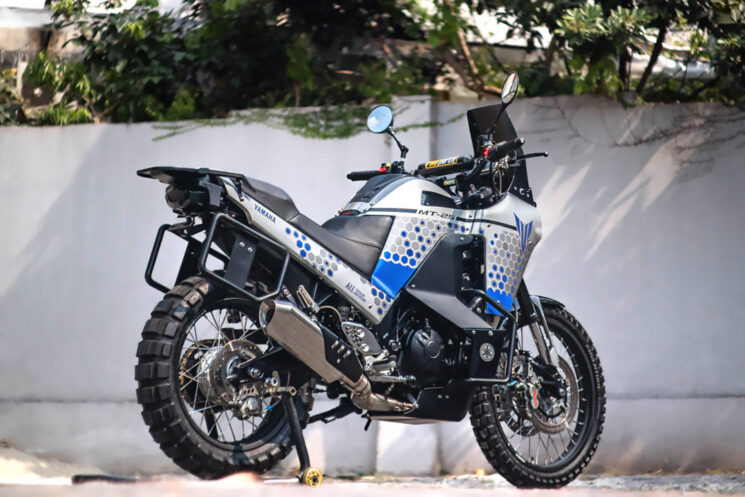 Vélo d'aventure Yamaha MT-25 par Batakastem Workshop