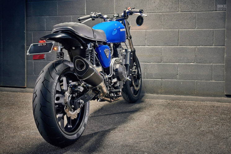 Honda CB450 restomod par Ellaspede