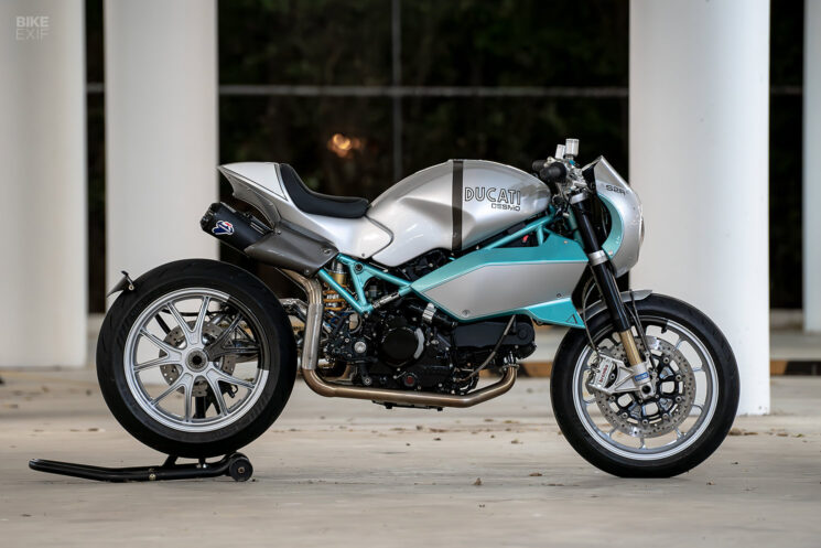 Ducati Monster S2R personnalisée par Purpose Built Moto