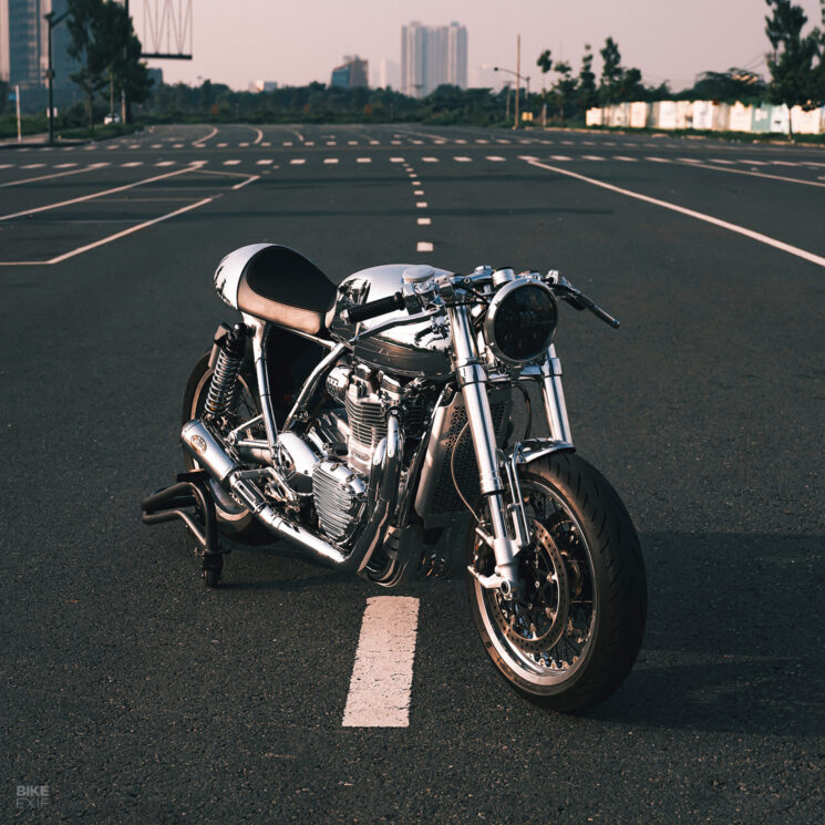 Triumph Street Twin café racer par MFix Workshop