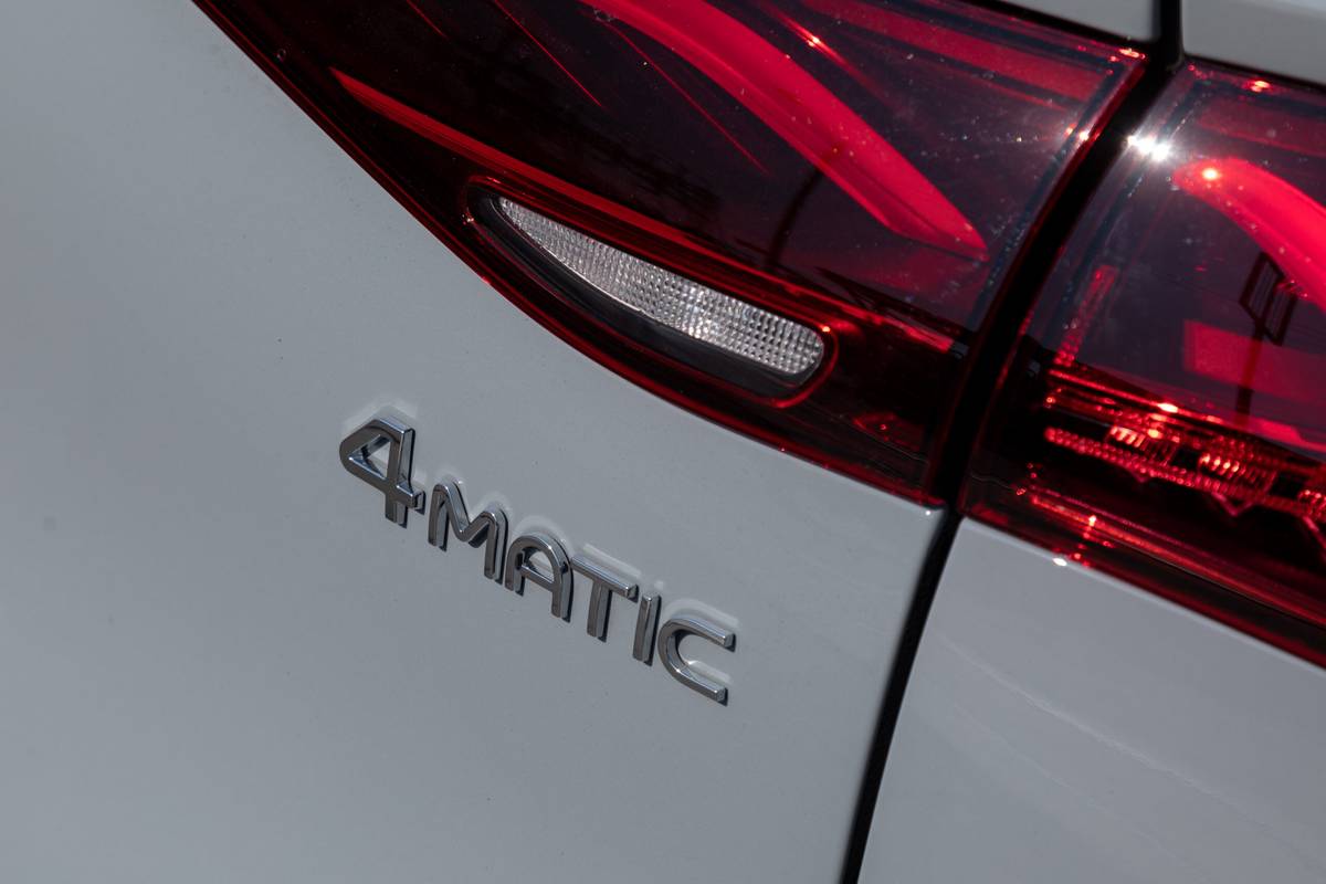 VUS Mercedes-EQ EQE500 2023 |  Photo Wash wash par Christian Lantry