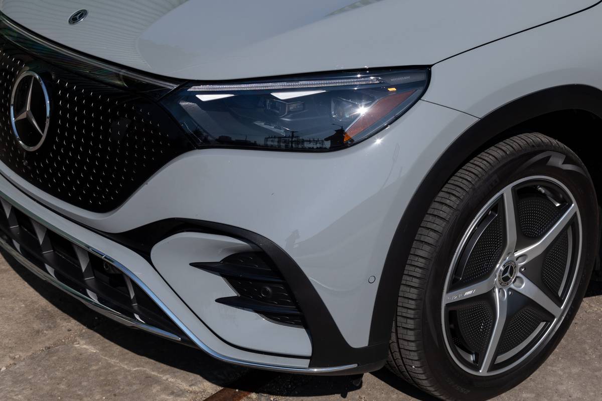 VUS Mercedes-EQ EQE500 2023 |  Photo Wash wash par Christian Lantry