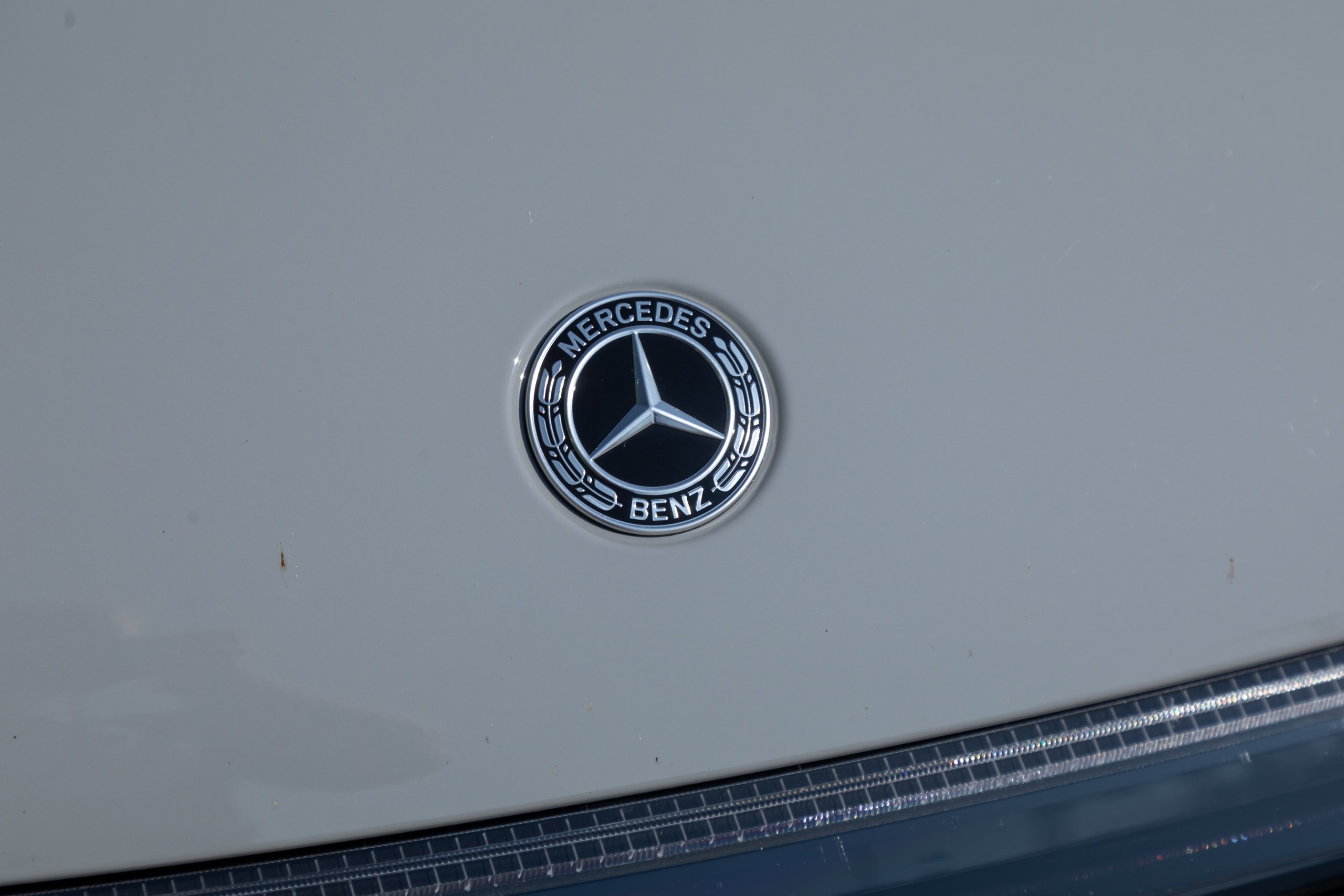 VUS Mercedes-EQ EQE500 2023 |  Photo Wash wash par Christian Lantry